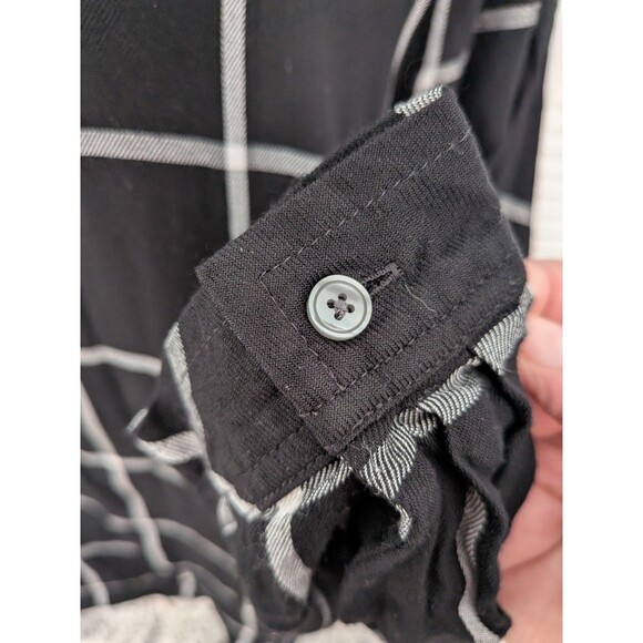 Talbots Blouse Top Shirt Women's L Black White Squares Pullover Plaid Normcorp - Picture 6 of 12